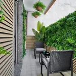 Apartment Just Urban - Strategic 1-br With Balcony - Duomo And Life