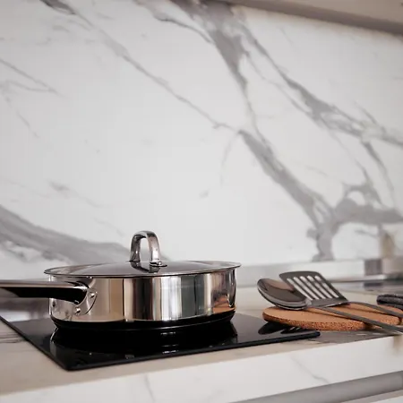 Just Urban Stays - Strategic 1-Br With Balcony - Duomo And City Life Appartement *