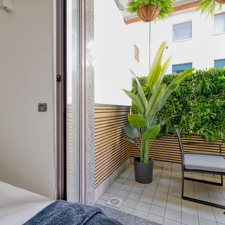 Just Urban - Strategic 1-br With Balcony - Duomo And Life Apartment