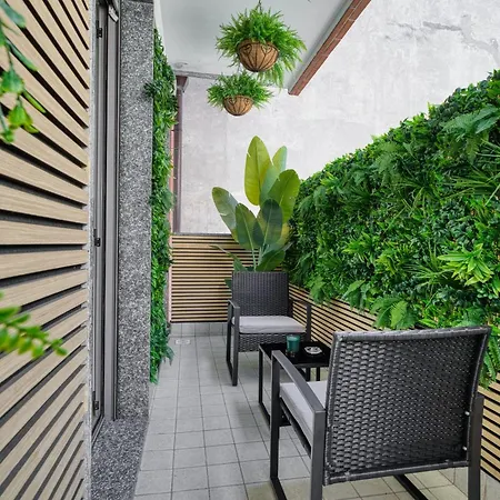 Apartment Just Urban - Strategic 1-br With Balcony - Duomo And Life