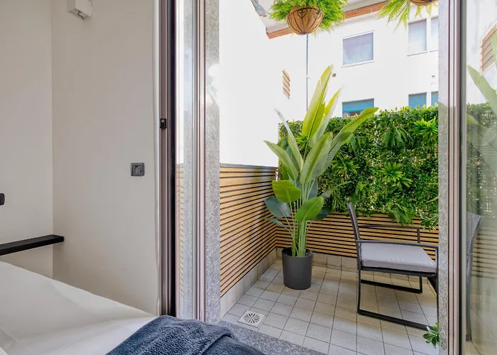 Just Urban Stays - Strategic 1-Br With Balcony - Duomo And City Life Appartement